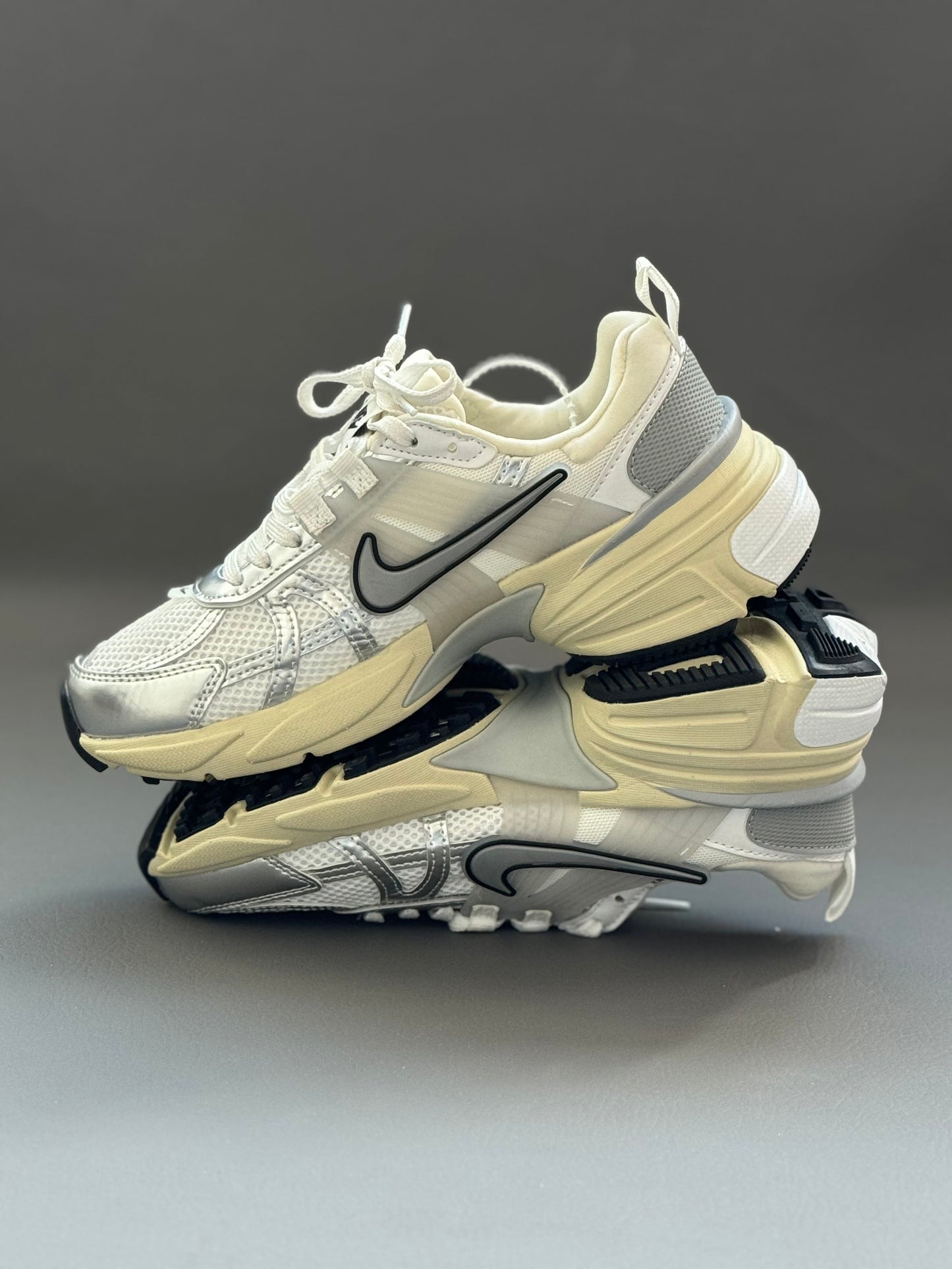 Nike V2K Run