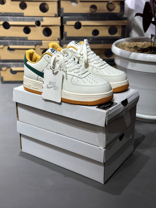 Nike Air Force One Cream