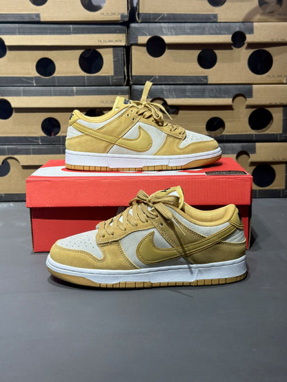 Nike Sb Dunk Gold Suede