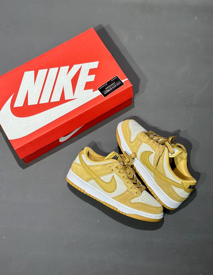Nike Sb Dunk Gold Suede