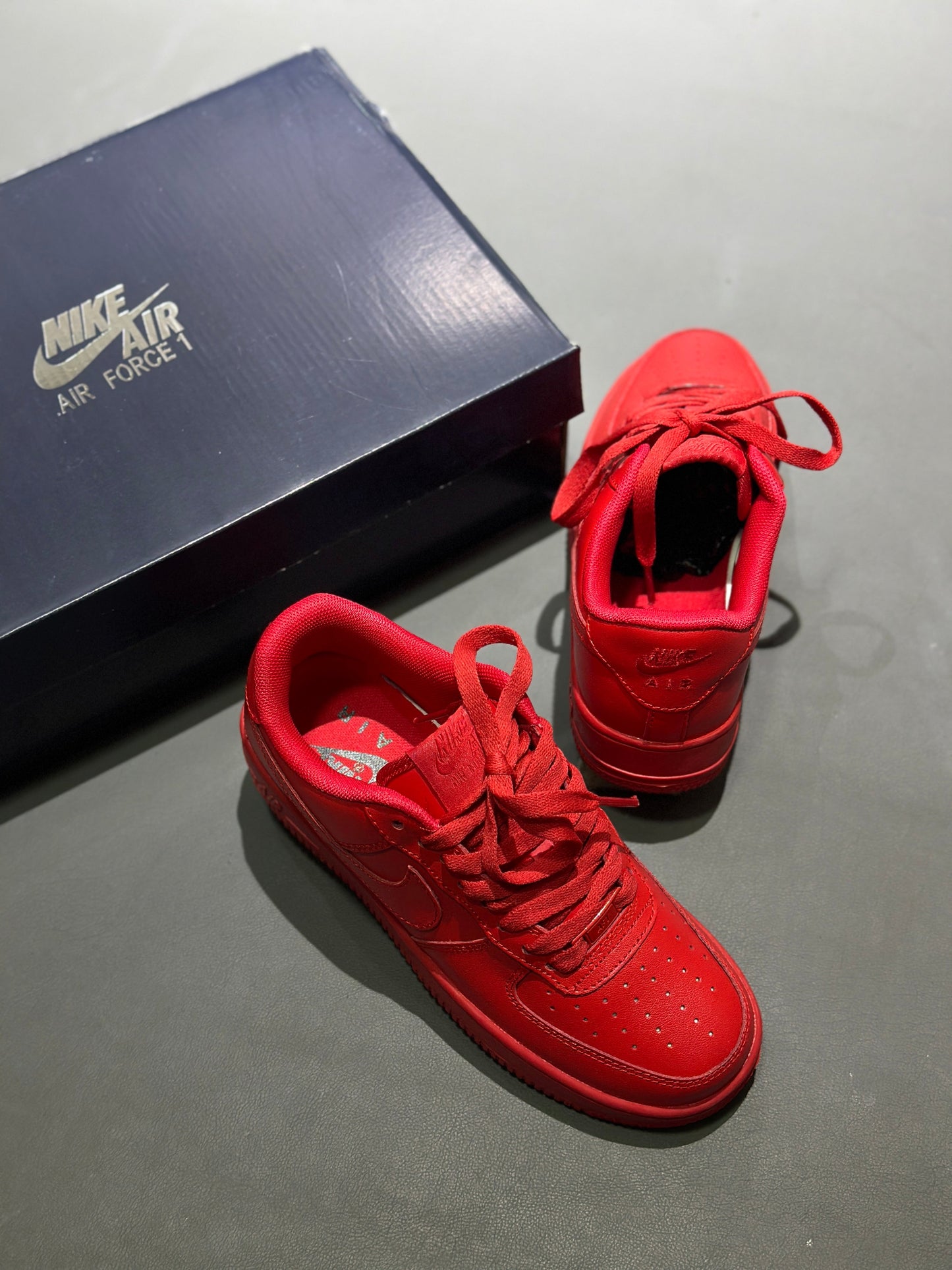 Nike Air Force 1 Red